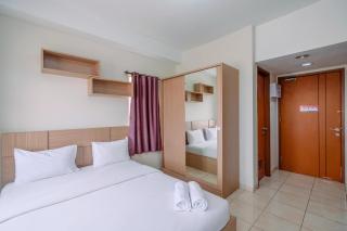 Cozy Stay Studio Apartment at Margonda Residence 5 By Travelio - Depok - 8