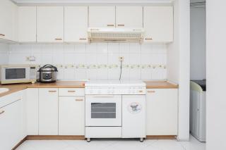 Spacious and Premium 3BR Apartment with City View Sudirman Tower Condominium By Travelio - Jakarta - 3