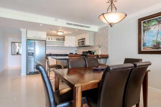 Beachfront - Glamour View 3BR condo - E422 - Palm-Eagle Beach - 5