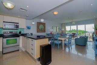 Beachfront - Royal Aquamarine 3BR condo - BC252 - Palm-Eagle Beach - 7