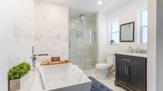 Luxury Queen Suite Hot-tub and Jacuzzi - West Palm Beach - 9