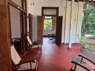 Lisbon Dale Colonial Bungalow - Kalutara - 8