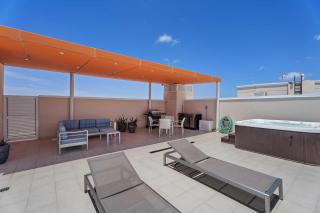 Beach View- Scenic View Penthouse 2BR condo- LV607 - Palm-Eagle Beach - 3