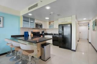 Beachfront - Ocean Comfort 2BR condo - P216 - Palm-Eagle Beach - 4