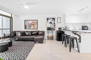 Surfers Paradise Seaside Retreat - Gold Coast - 6