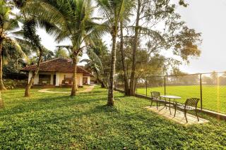 Paadam by the backwaters - Kumarakom - 9
