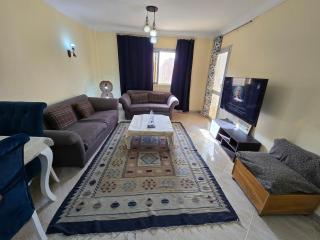 FULLY FURNISHED COZY APARTMENT IN TH EGYPTIAN Satyle - 0