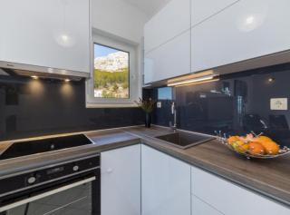 Apartment Tafra 1 - 2