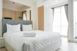 Best Studio with Pool View at Menteng Park Apartment By Travelio - 0