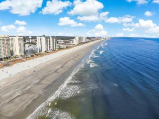 Oceanfront 305, Enjoy, Shop, Walk to Beach Bars, Main Street - Myrtle Beach - 7