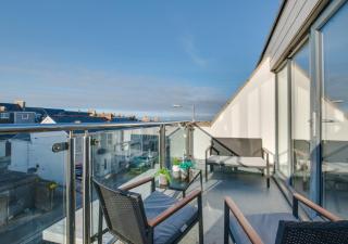 Pebble House - 9