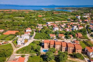 Apartments Cesare with Shared Pool - Ližnjan - 6