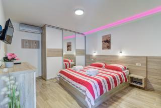 Holiday house OASIS with pool - Novi Vinodolski - 1