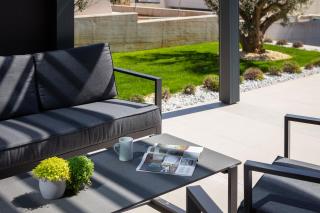 Villa Acacia with heated pool - 2