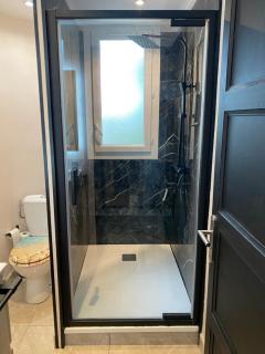 Appartement T3 Idéal Plage et Commerces à Pied, Parking Privé - 8