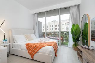 Bright & Modern Studio in JVC - Dubai - 8