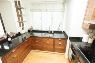 Luxury 2-Bed Kensington - Near Museums & Terrace - 2