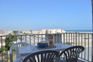 SP240-011 Appartement 2 pièces SAINT PIERRE LA MER - Saint Pierre La Mer - 0