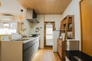 140 square meters three-story independent house 4 bedrooms 2 toilets and spacious living room can accommodate up to 12 people - Tokyo - 2