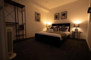 Quaint 3BR l Market St Watford l Sleeps 8 - Watford - 5