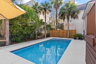 Village Retreat - 100 Mews Circle - 9