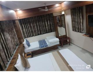 Hotel DREAMLANDD, Ahmedabad - 2