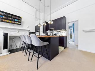 Portobello Large Snug - London - 1
