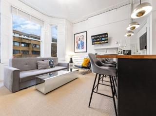 Portobello Large Snug - London - 0
