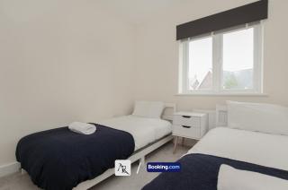Luxury House By AR Properties Short Lets & Serviced Accommodation Colchester - Colchester - 2