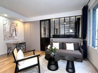 Beautiful Loft in Champs-Élysées - Paris - 1