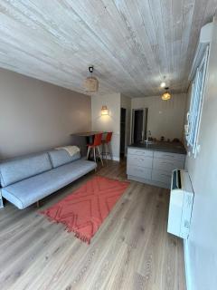 Charmante villa au brusc avec piscine à 10min à pied de la mer - 9