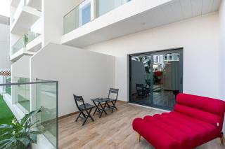 Spacious Studio APT Pool, Gym and Kid's Playground - 8