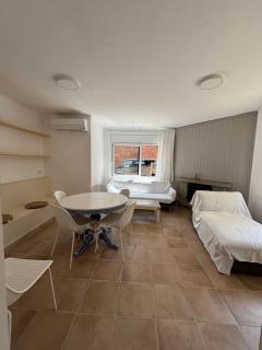 Hostal ROM Familiar - 1
