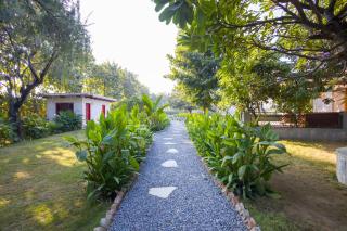 ELIVAAS Hidden Oasis 4BHK with Pool, Mud House & Container House - Dhauj - 8