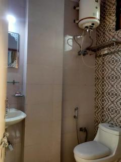 COSY Rooms-BYGF,Near Chanakyapuri Embassies,Delhi - New Delhi - 1