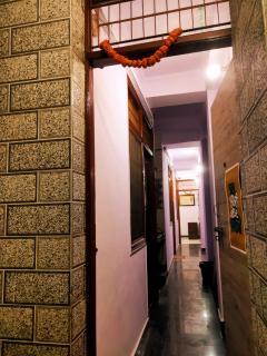 COSY Rooms-BYGF,Near Chanakyapuri Embassies,Delhi - New Delhi - 7