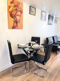 Norwich Delight Apartment - 5