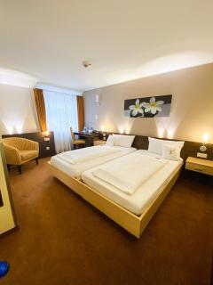 Phönix Hotel - 7
