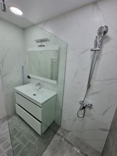 Starostenco Deluxe Apartment - Chişinău - 8