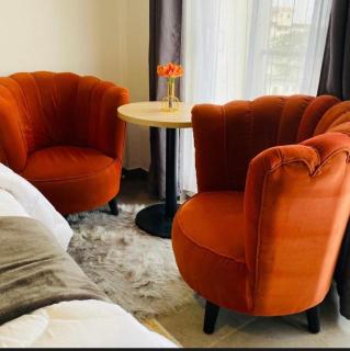 Suite 205 Oasis Park Residencies - 4