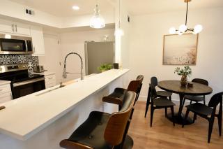 Stylish 2 suite condo minutes to food, music, fun - Austin - 3