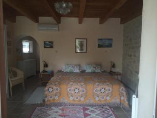 Chambre indépendante avec salle de bains et cuisine - Aubussargues - 2