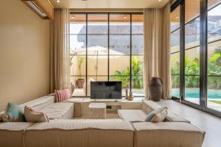 Juli Villa's - tropical luxurious 130m2 with pool in Canggu - Pererenan - Tumbak Bayuh - 4