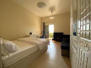 Dubai Charming Private Apartment - Dubai - 4