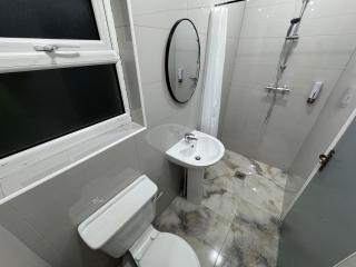 Premium Stays London - London - 3