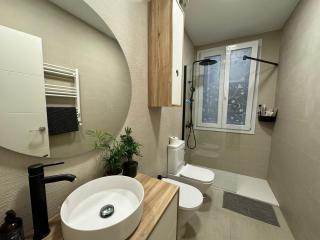 Aura Salamanca Central 2 Bedroom flat with Balcony - Madrid - 9