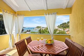 Apartments Caruso with Sea View - Kampor - 0