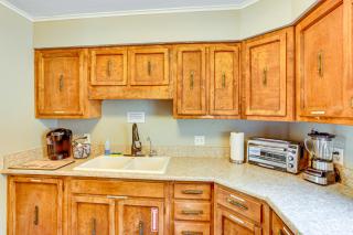 2 Mtn-View Decks + Natural Spring: Durango Retreat - 3