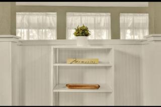 Charming, cozy, one bedroom apartment - 3