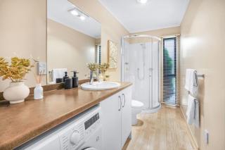 Comfort, Quiet, Central - By KOSH BNB - Hamilton - 4